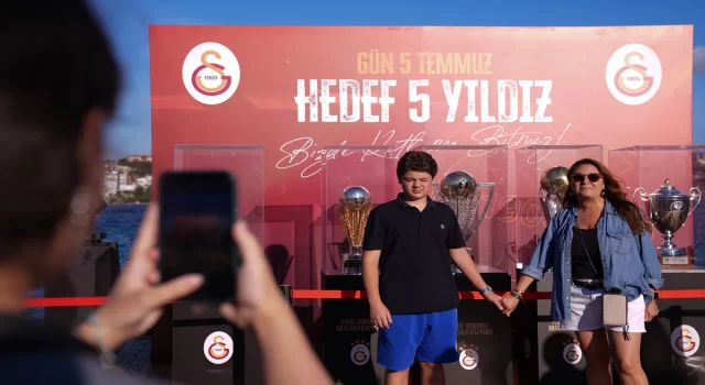Galatasaray Kulübü, 24. şampiyonluğu üyeleriyle Galatasaray Adası’nda kutladı