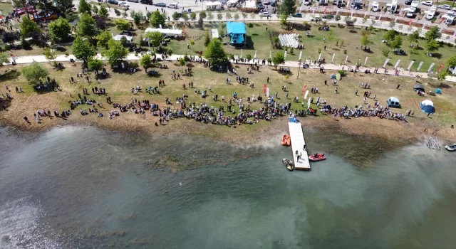 Bilecik’te doğa tutkunlarını bir araya getiren Gölpark Fest çevre illerden de katılımcıları ağırlıyor