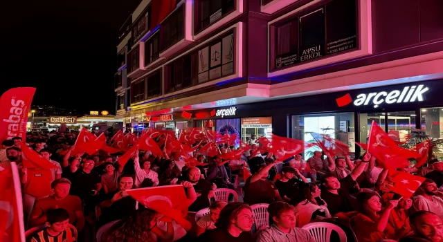 Arçelik, milli maç heyecanını Sakarya’da kurduğu dev ekranda sporseverlerle yaşadı