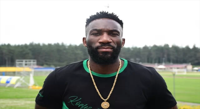 Kocaelispor’un yeni transferi Appindangoye, yeni sezona ”Süper Lig” parolasıyla hazırlanıyor: