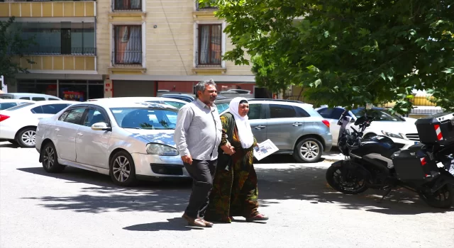 Diyarbakır annelerinin evlat nöbetine bir aile daha katıldı