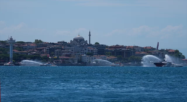 Kıyı Emniyeti, şehit ve gaziler anısına deniz araçlarıyla Boğaz’da saygı seyri yaptı