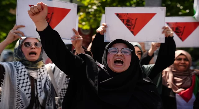 Almanya’nın ”ters kırmızı üçgen” sembolünü yasaklaması İstanbul’da protesto edildi