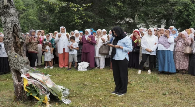 Bosna Hersek’teki savaşta kurşuna dizilerek öldürülen Srebrenitsalı 6 genç anıldı