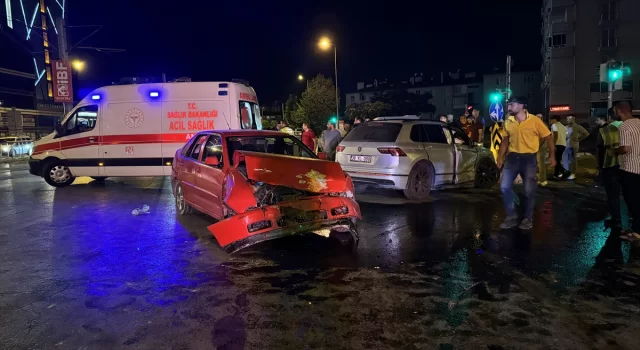 Kayseri’de iki otomobilin çarpıştığı kazada 4 kişi yaralandı