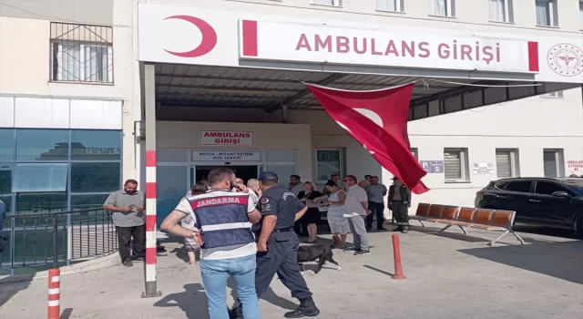 İzmir’de orman yangınına müdahale eden pikabın devrilmesi sonucu 2 kişi yaralandı