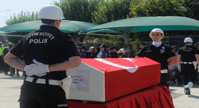 Bursa’da kanserden ölen polis memuru için emniyette merasim düzenlendi