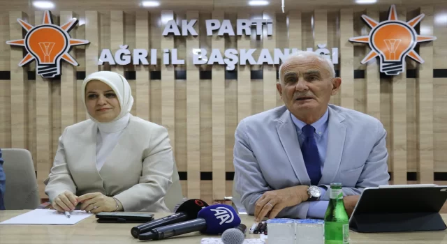 AK Parti Genel Başkan Yardımcısı Yılmaz, partisinin Ağrı’daki toplantısında konuştu: