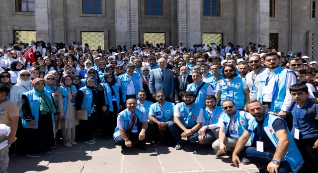 TBMM Başkanı Kurtulmuş, Meclis’te gençleri misafir etti