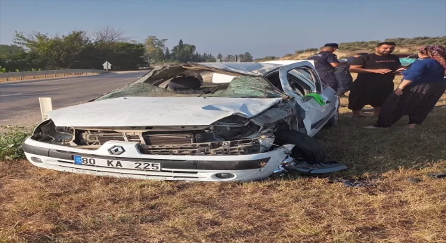 Adana’da 3 aracın karıştığı trafik kazasında 6 kişi yaralandı 