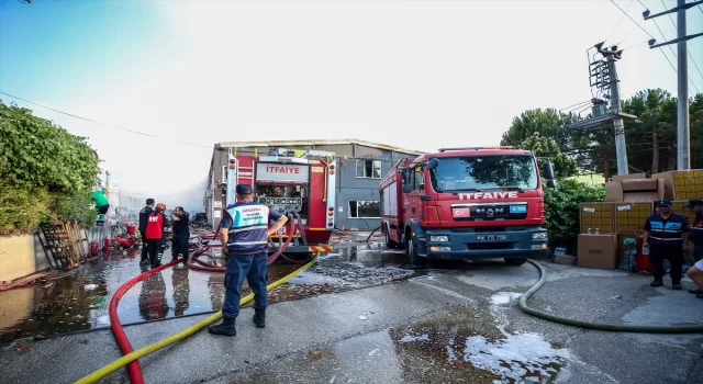 GÜNCELLEME Bursa’da sandalye fabrikasında çıkan yangın kontrol altına alındı