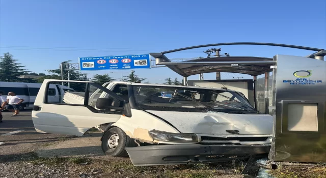 Ordu’da minibüs ile kamyonetin çarpıştığı kazada 7 kişi yaralandı