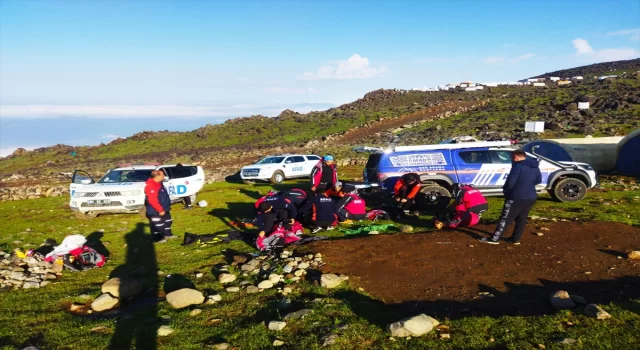 Ağrı Dağı’nda kaybolan 2 şahsın bulunması için çalışmalar sürüyor