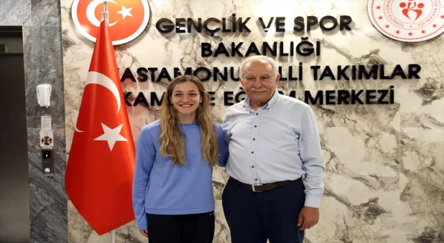 Eski bakan Başesgioğlu, olimpiyatlara katılacak sporcuları ziyaret etti