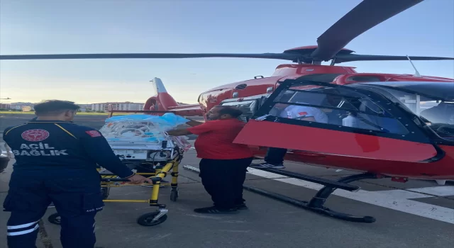 Bingöl’de ambulans helikopter bir günlük bebek için havalandı