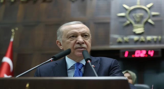 Cumhurbaşkanı Erdoğan: ”Amacımız, ekonomimizi enflasyonu körükleyecek bir kısır döngüye sokmadan insanlarımızın refahını kalıcı olarak artırmaktır.”