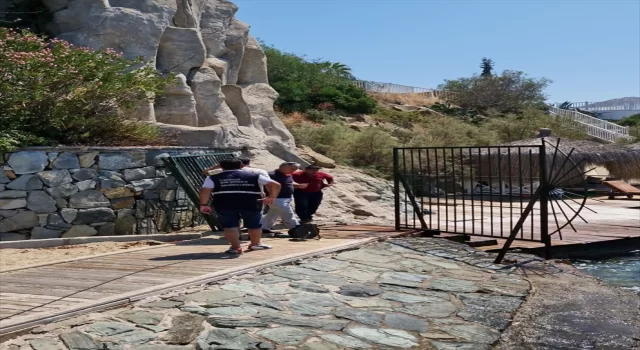 Bodrum’da sahile yapılan kapı Kaymakamın talimatıyla kaldırıldı