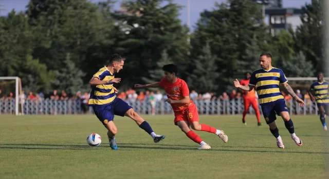 Futbol: Hazırlık maçı 