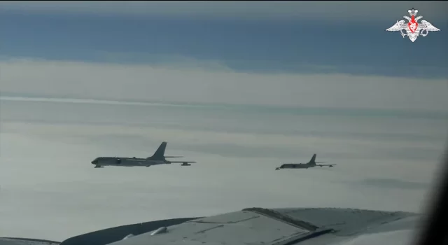 Rus ve Çin stratejik bombardıman uçakları ortak devriye uçuşu yaptı