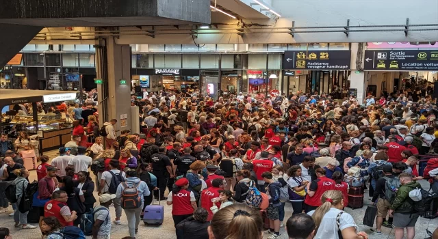 GÜNCELLEME Olimpiyatlara ev sahipliği yapan Fransa’da açılış öncesi tren hatları devre dışı kaldı