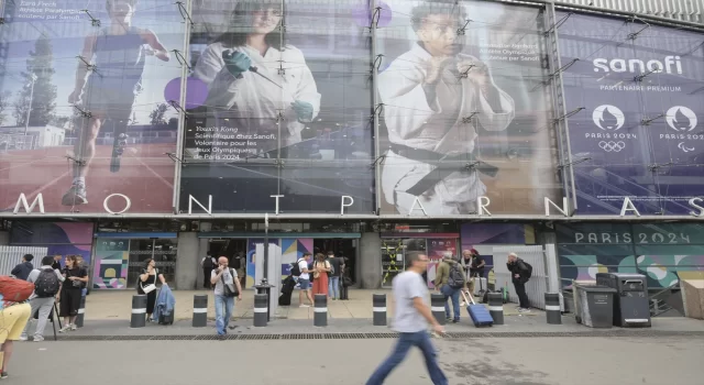 Fransa’da olimpiyat açılışı öncesi tren hatlarının devre dışı kalması yolcuları mağdur etti