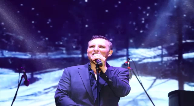 Şarkıcı Rafet El Roman Tekirdağ’da konser verdi