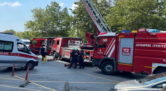 Esenler’de özel hastanede çıkan yangın sebebiyle hastalar tahliye edildi