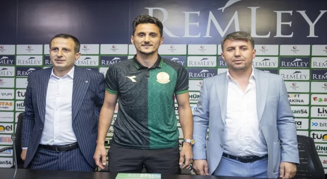 Sakaryaspor, eski futbolcusu Mustafa Pektemek’i kadrosuna kattı