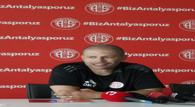 Alex, Antalyaspor’un ”profilini” değiştirecek oyuncular istiyor