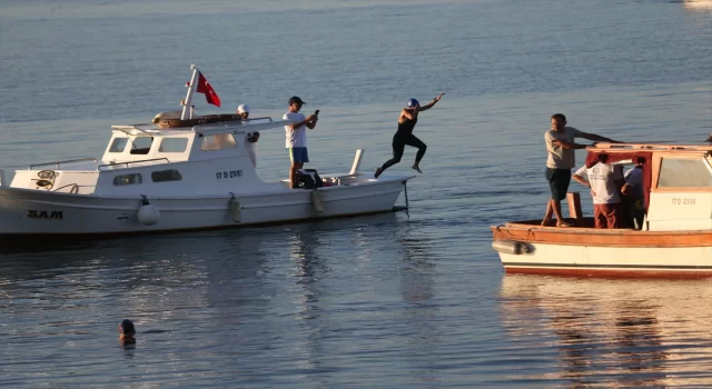 3. Gökçeada Açık Deniz Yüzme Maratonu başladı