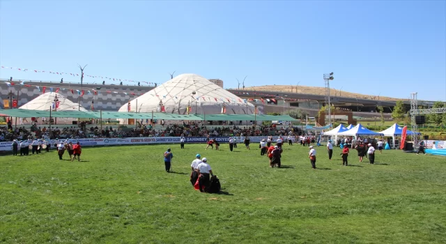 Aşırtmalı Aba Güreşi Türkiye Şampiyonası Gaziantep’te başladı