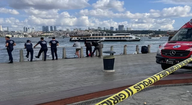 Üsküdar’da denize düşen kadını arama çalışmaları sürüyor