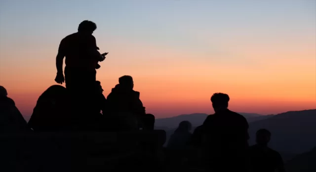 DoğuBatı Dostluk ve İpek Yolu Rallisi’nin 5. durağı Nemrut Dağı oldu