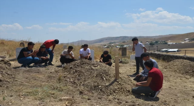 Muş’ta baraj gölünde boğulan 5 kişi toprağa verildi