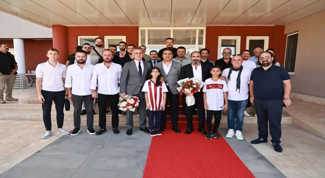 TFF Başkanı Hacıosmanoğlu, Sivasspor Kulübünü ziyaret etti