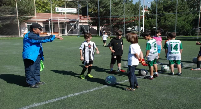 Yarım asra yakın süredir genç yetenekleri futbola kazandırıyor