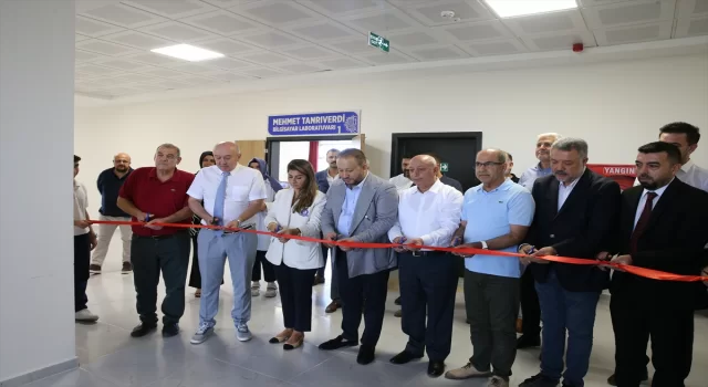 KSÜ’ye yardımsever eliyle iki yeni bilgisayar laboratuvarı