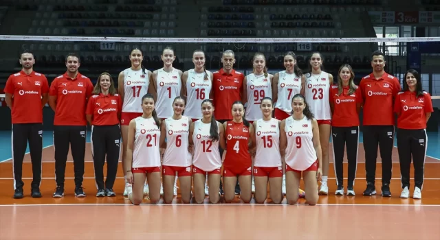 17 Yaş Altı Kadın Voleybol Milli Takımı, Dünya Şampiyonası’nda yarın sahaya çıkacak