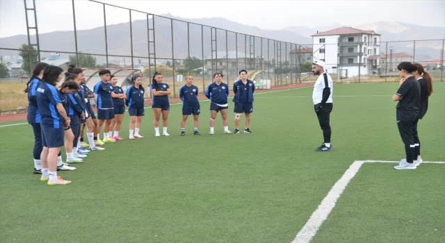 Kadınlar 1. Lig’in yeni ekibi Yüksekova Spor Kulübü’nde hedef şampiyonluk