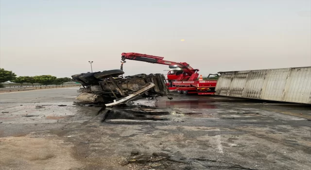 Mersin’de silobasa çarpan tırın sürücüsü öldü