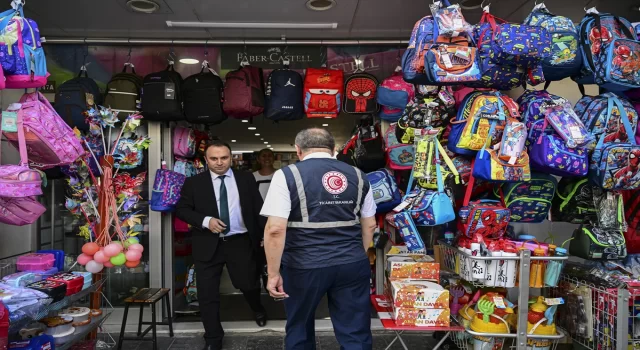 İstanbul’da Ticaret Bakanlığı ekipleri kırtasiye ve okul ürünlerinin fiyatlarını denetledi