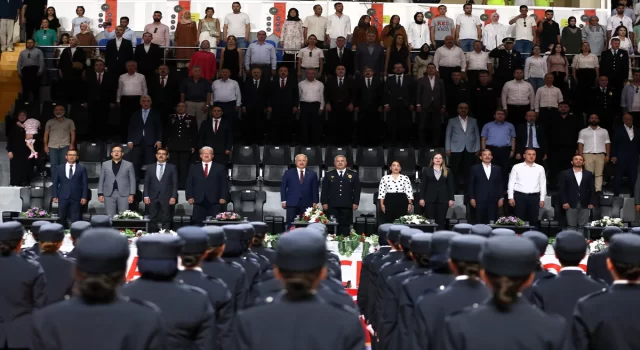 Aksaray’da eğitimini tamamlayan 280 polis adayı mezun oldu