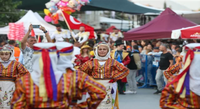 Eşme 26. Uluslararası Turistik Kilim, Kültür ve Sanat Festivali başladı