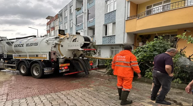 Sinop’ta sağanak sebebiyle bazı ev ve iş yerlerini su bastı 