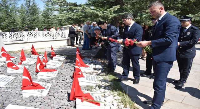 Büyük Taarruz’un 102. yılı dolayısıyla Albay Reşat Çiğiltepe Şehitliği’nde merasim yapıldı