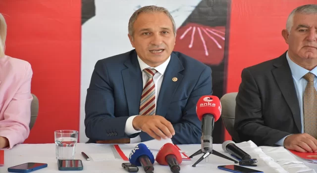 CHP’li Özçağdaş, Bilecik’teki ”Eğitim Buluşmaları”nda konuştu: