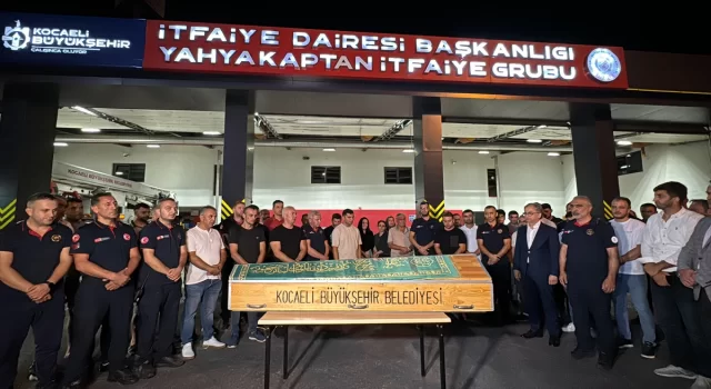 GÜNCELLEME  Kocaeli’de hafif ticari araçla motosikletin çarpışması sonucu 1 kişi öldü, 2 kişi yaralandı