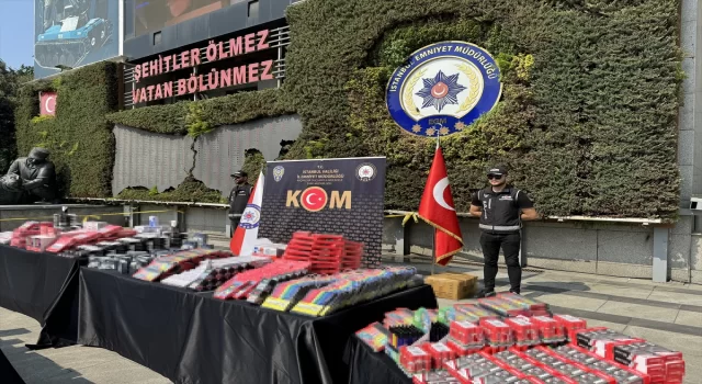 İstanbul’da 1 milyon kaçak kırtasiye malzemesi ele geçirildi