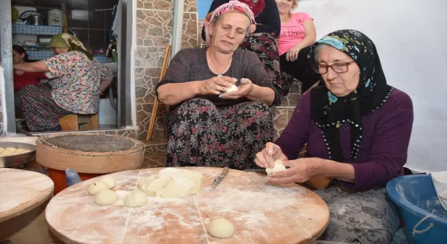 Gümüşhane’de kadınların kışlık yiyecek mesaisi başladı