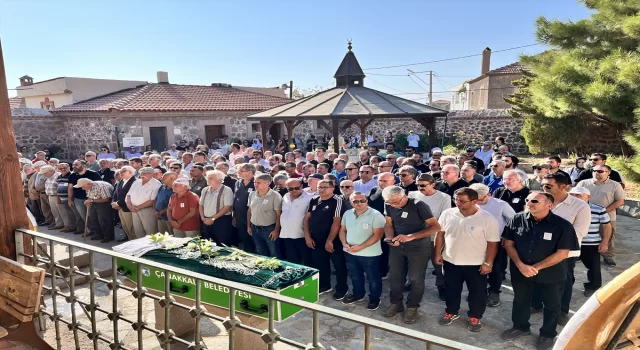 Arkeolog Prof. Dr. Ahmet Coşkun Özgünel’in cenazesi Çanakkale’de toprağa verildi